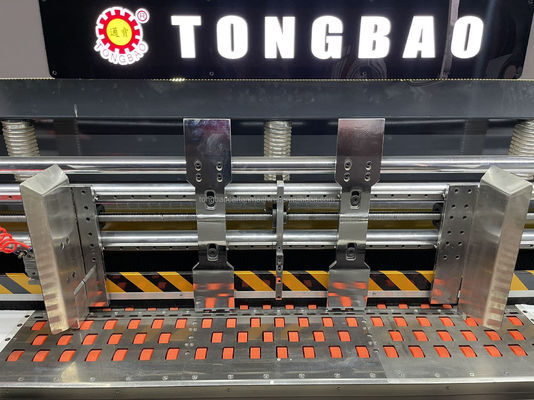 Caja de cartón Impresión de corte a presión Slotter Pp Bundling Nailing Machine Plegado pegado
