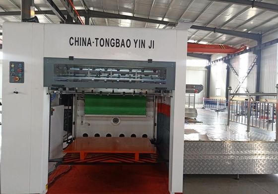 Máquina de corte de cartón de papel Función automática de corte y crecimiento de matrices corrugadas