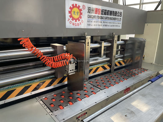 Máquina automática de corte a presión para cartón ondulado