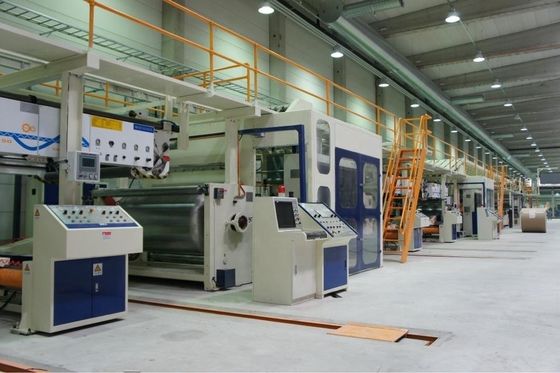380 V 3 Ply cartón corrugado caja de hacer máquina línea de producción automática para el embalaje
