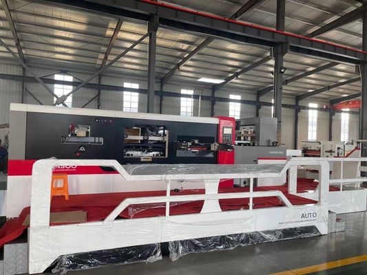 Máquina avanzada automática de recubrimiento y corte a presión con desmontaje a un precio asequible