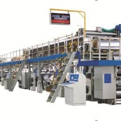 Material de embalaje de madera de cartón corrugado Máquina automática para hacer cartón