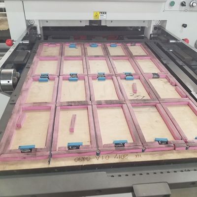 Máquina de caja corrugada de corte a presión de 15T para cajas de gran tamaño MY-1300/1500/1650