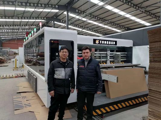 1200 mm Impresión automática de flexo, ranuras, corte por die, plegado, adhesivo, correas en línea