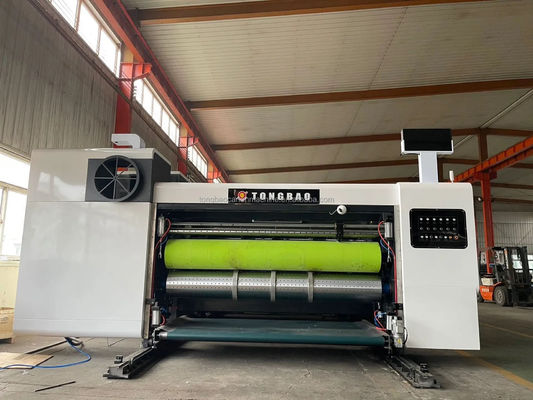 Impresión en 4 colores de 1500 mm de flexo, corte de piezas, plegado, pegado, correas, línea adhesiva