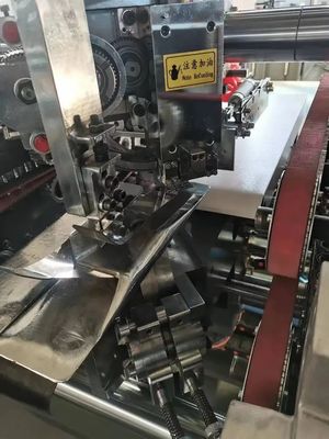 Máquina de costura de doble pieza de 45 mm E para material de embalaje de plástico