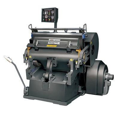 Cortador semi-automático de presión para cajas de cartón corrugado