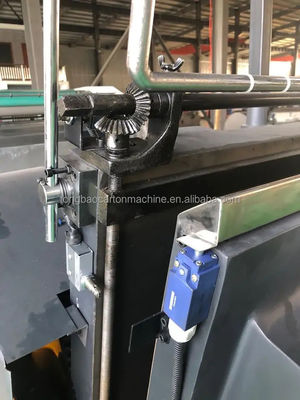 Cortador semi-automático de presión para cajas de cartón corrugado
