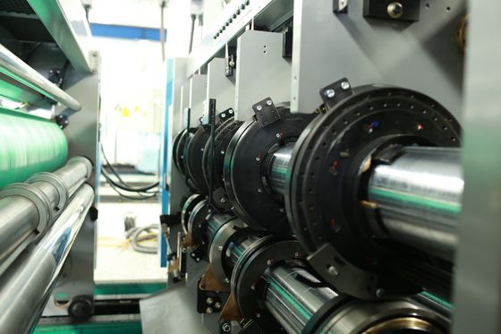 Actualice su proceso de embalaje con nuestra máquina automática para hacer cajas de cartón corrugadas