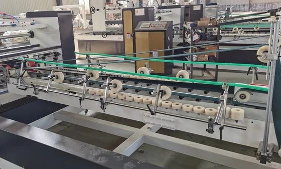 Máquina profesional de pegamento de carpetas totalmente automática para cajas de cartón corrugado